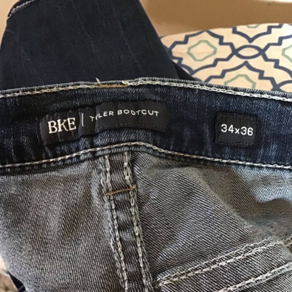 ❤️#628, BKE, TYLER bootcut, distressed, new cond, see all photos, 34X36 ❤️😎 - Picture 7 of 7